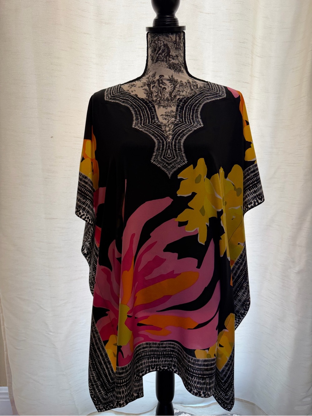 Luxury Trina Turk 100% Silk Floral Tunic/Mini Dress, Size M/L